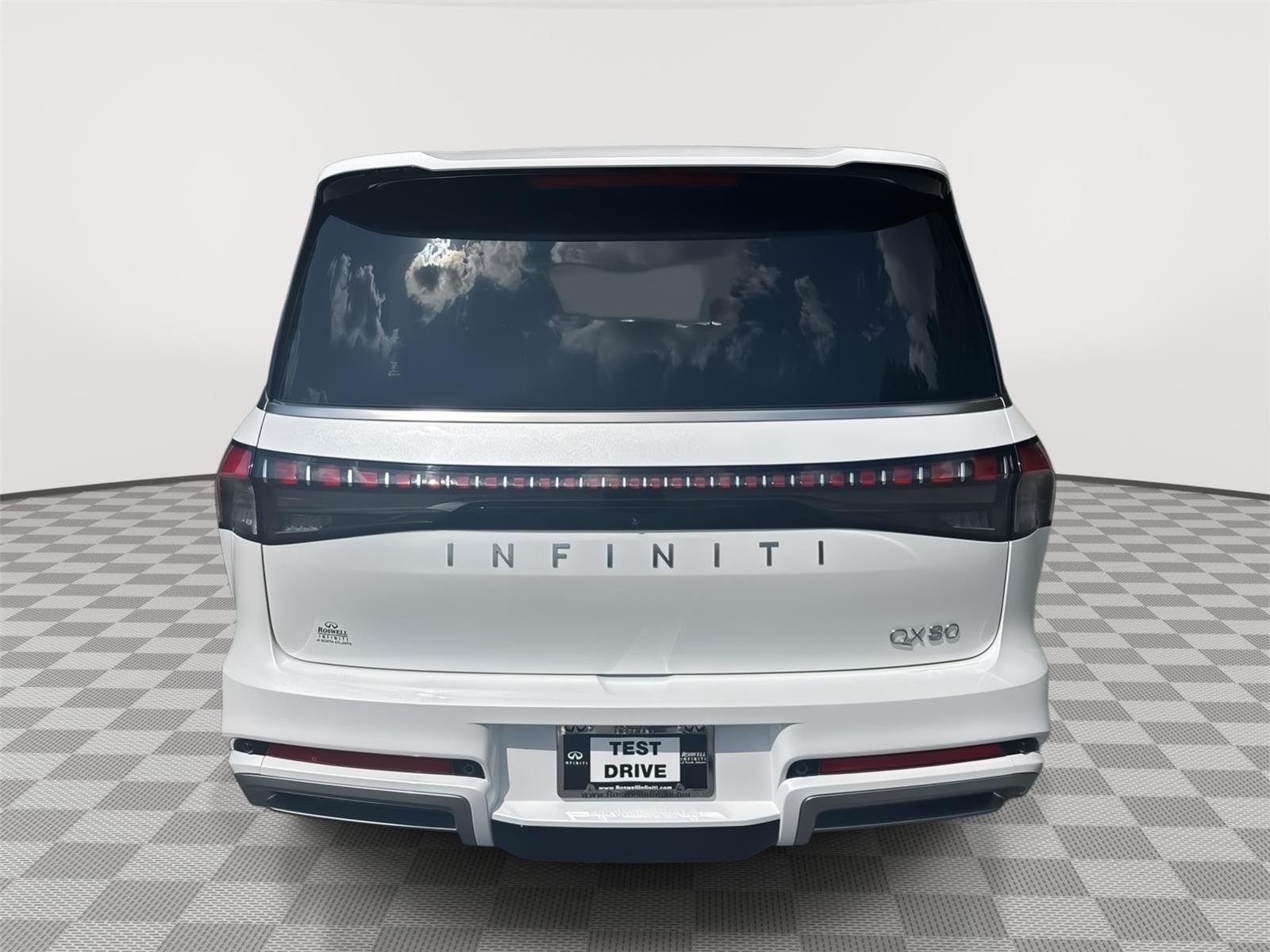 New 2027 RADIANT WHITE INFINITI Luxe 2WD image 7