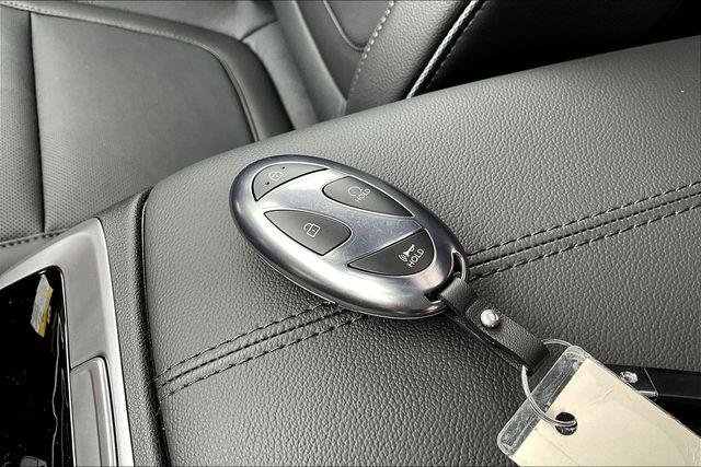 New 2025 Black Hyundai Limited image 27