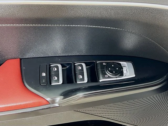 2023 Kia K5 GT-Line - Photo 9