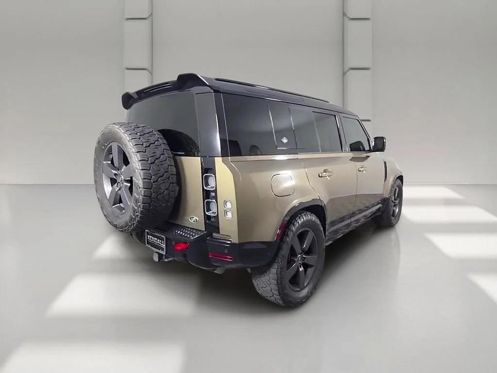 Used 2023 Gondwana Stone Metallic Land Rover X image 40