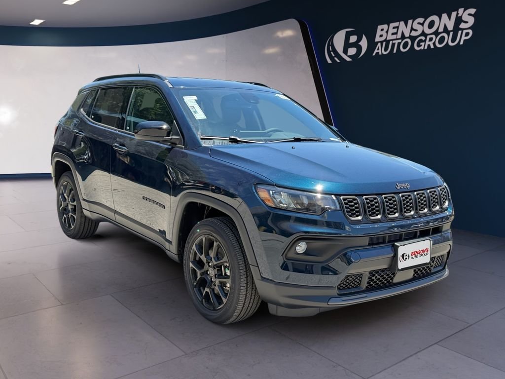 New 2026 Fathom Blue Pearl-Coat Exterior Paint Jeep Latitude image 7