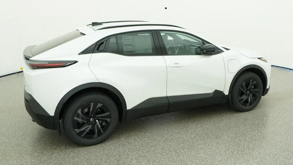 New 2026 Wind Chill Pearl Toyota SE image 26