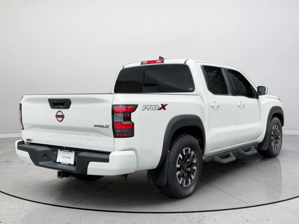 Used 2023 White Nissan PRO-X image 7