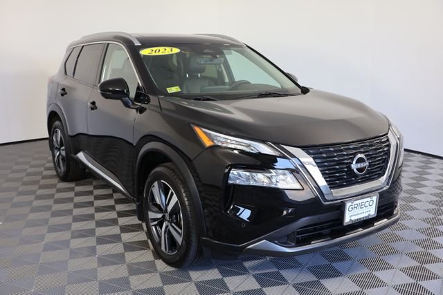 Used 2023 Black Nissan SL image 1