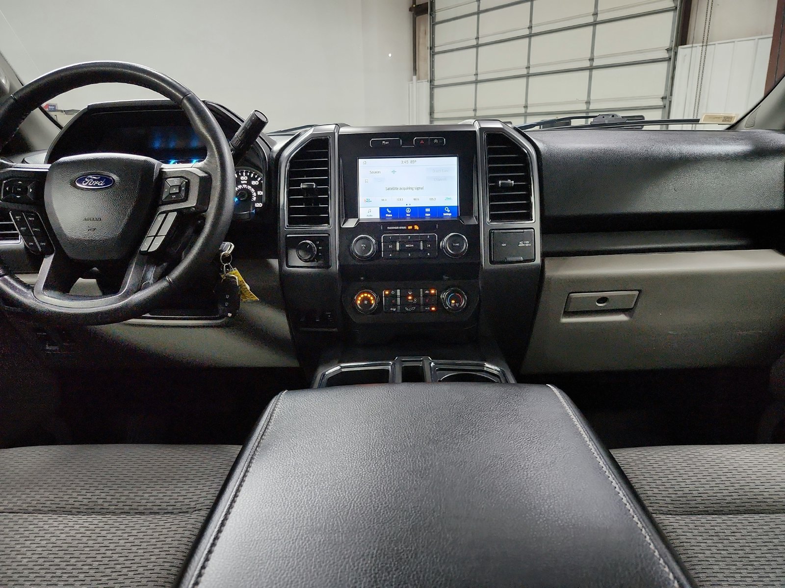 Used 2020 Red Ford XLT image 25