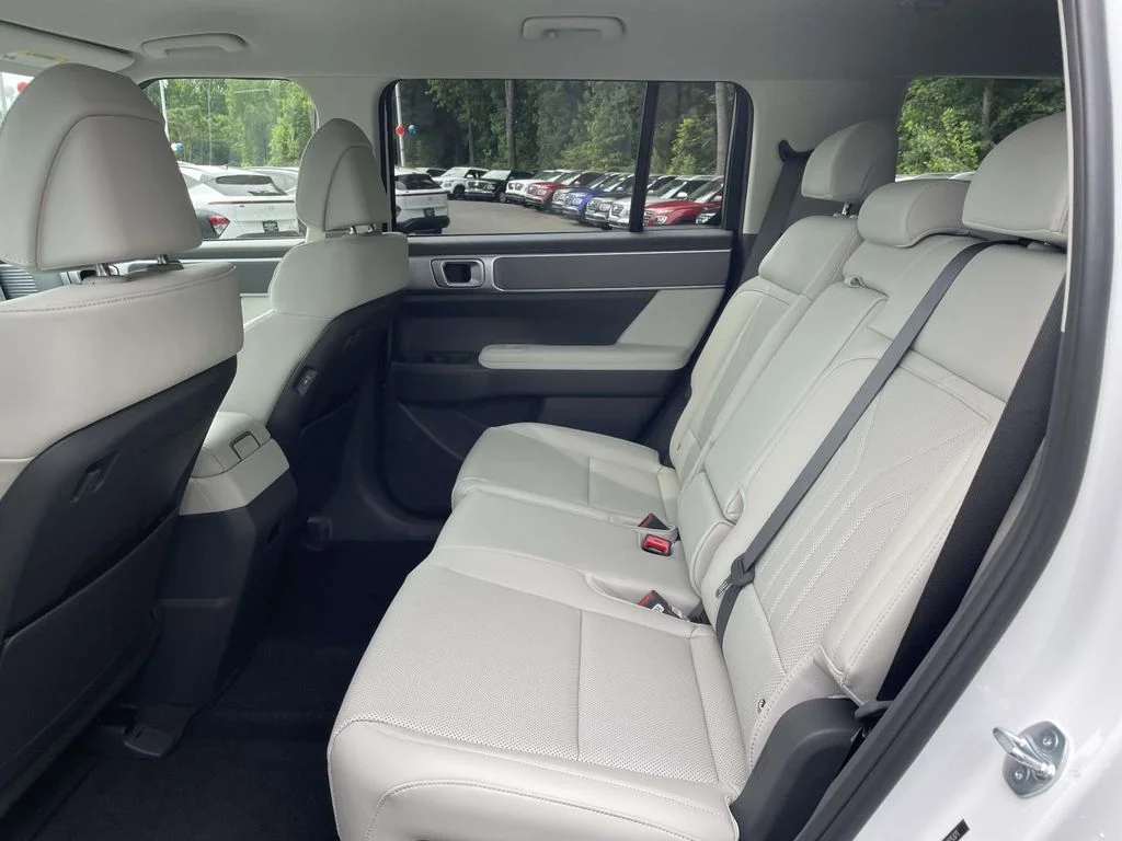 New 2026 White Hyundai SEL image 12