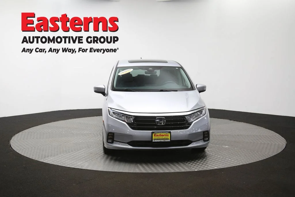 Used 2023 Silver Honda EX-L image 50