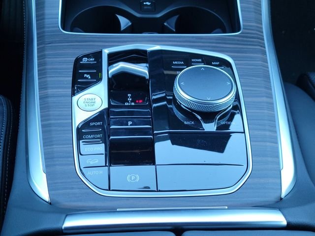 New 2026 Gray BMW xDrive40i image 17