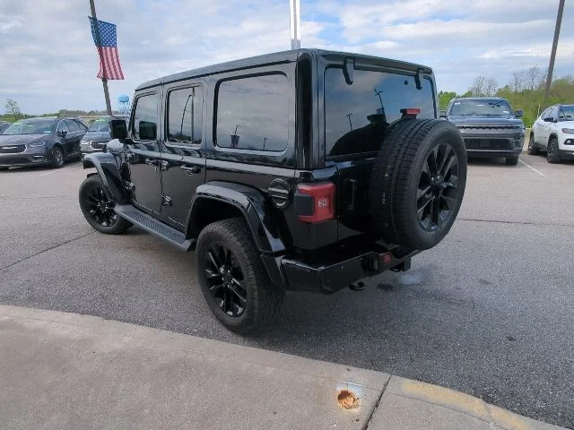 Used 2022 Black Jeep Unlimited Sahara High Altitude image 28