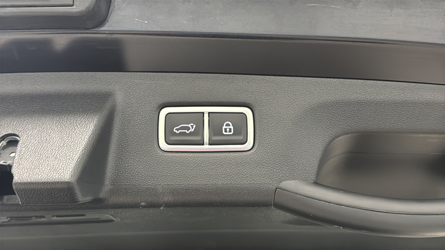 Used 2024 Blue Kia EX image 29