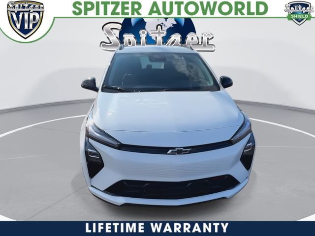 2027 Chevrolet Bolt RS - 2