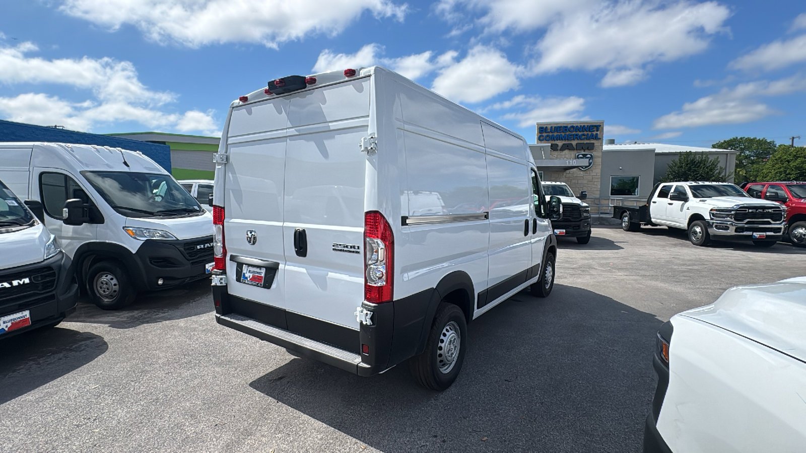 New 2026 Bright White Clear-Coat Exterior Paint RAM Tradesman image 5