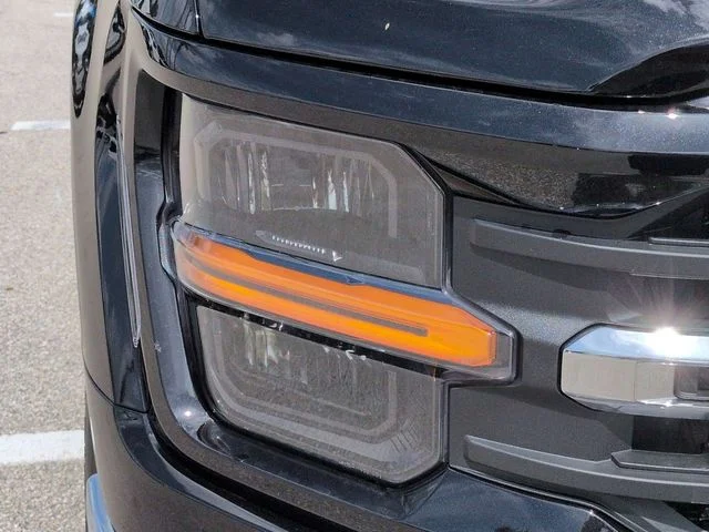 New 2026 Agate Black Metallic Ford XLT image 10