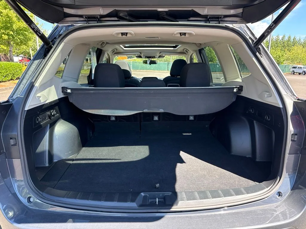 Used 2022 Magnetite Gray Metallic Subaru Premium image 22