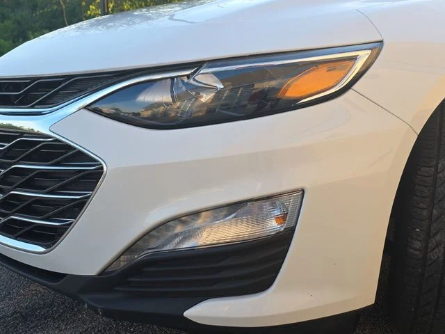 Used 2023 White Chevrolet LT image 30