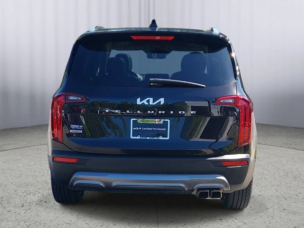 Used 2022 Black Kia SX image 4