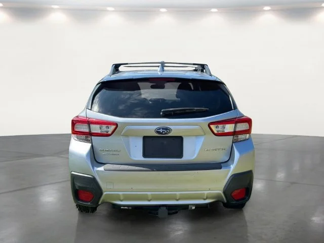 Used 2018 Silver Subaru 2.0i Premium image 11