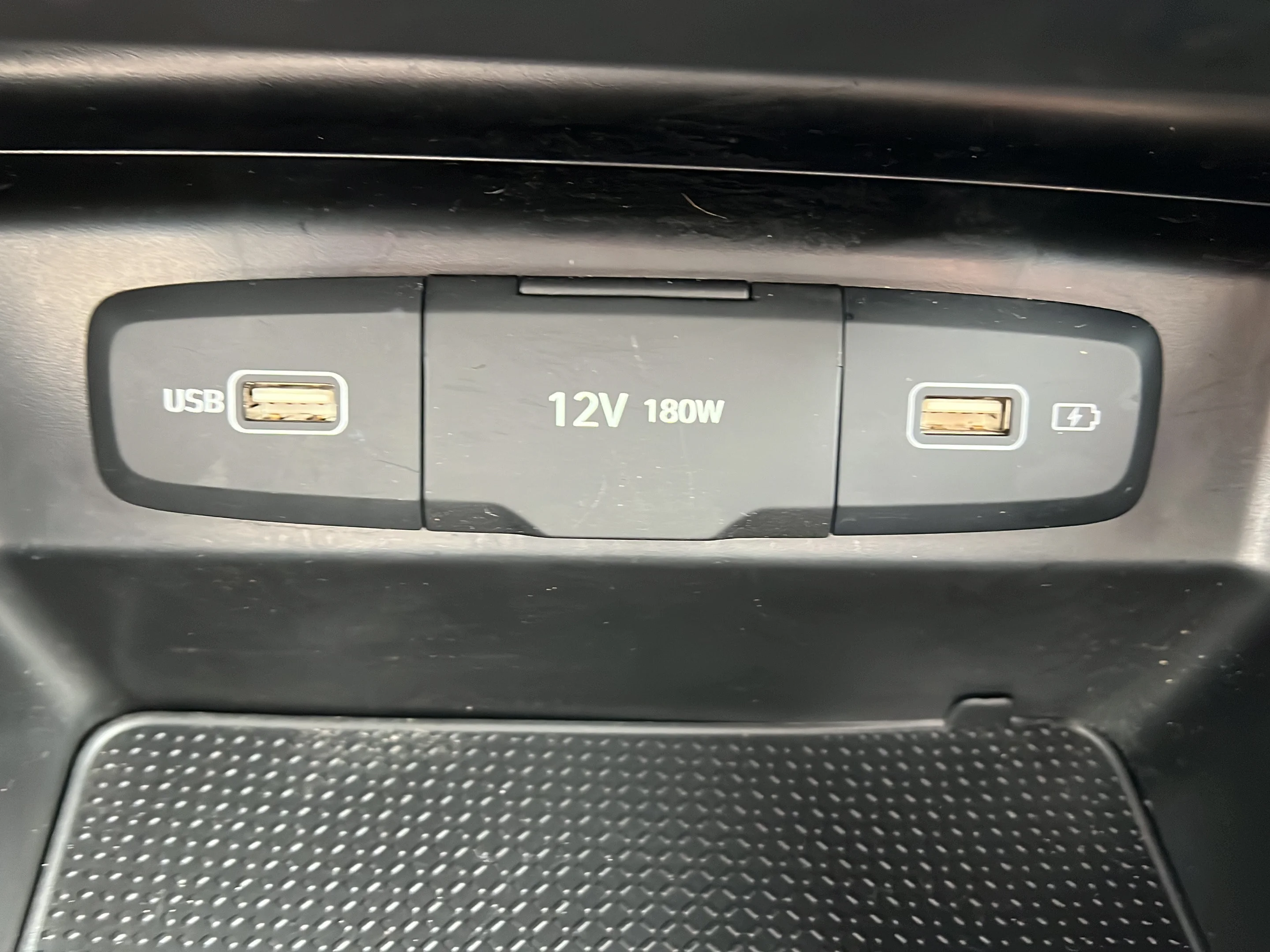 Used 2024 Hampton Gray Hyundai SE image 18