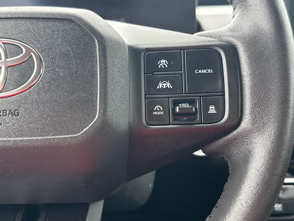 Used 2026 Beige Toyota XLE Premium image 21