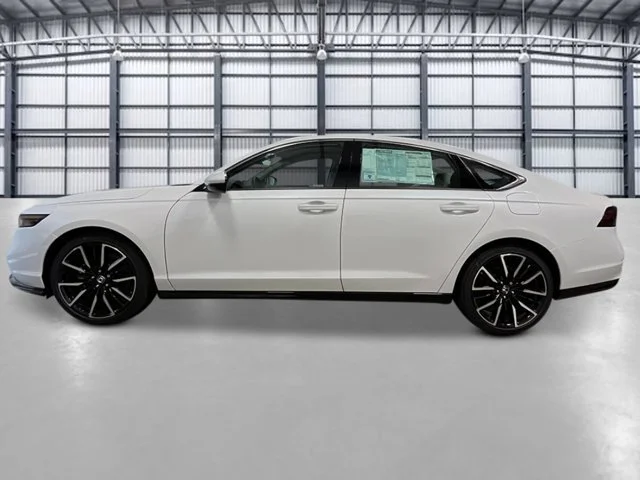 New 2026 Platinum White Pearl Honda Touring image 2