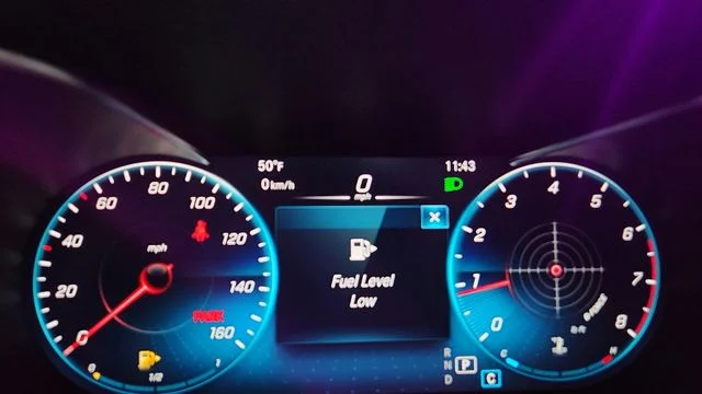 2021 Mercedes-Benz GLC GLC300 - Photo 11