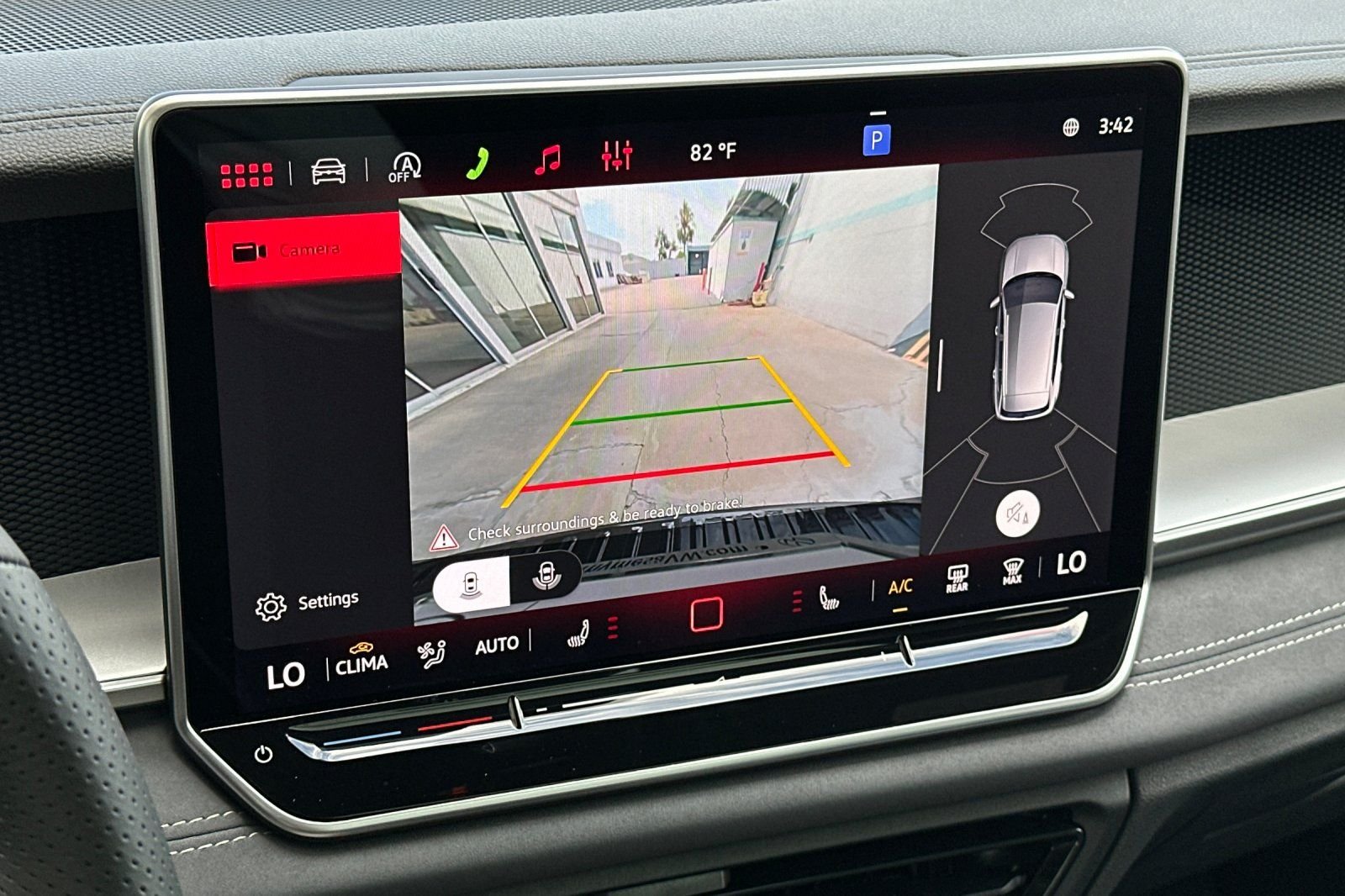 New 2026  Volkswagen 2.0T SE R-Line Black image 19
