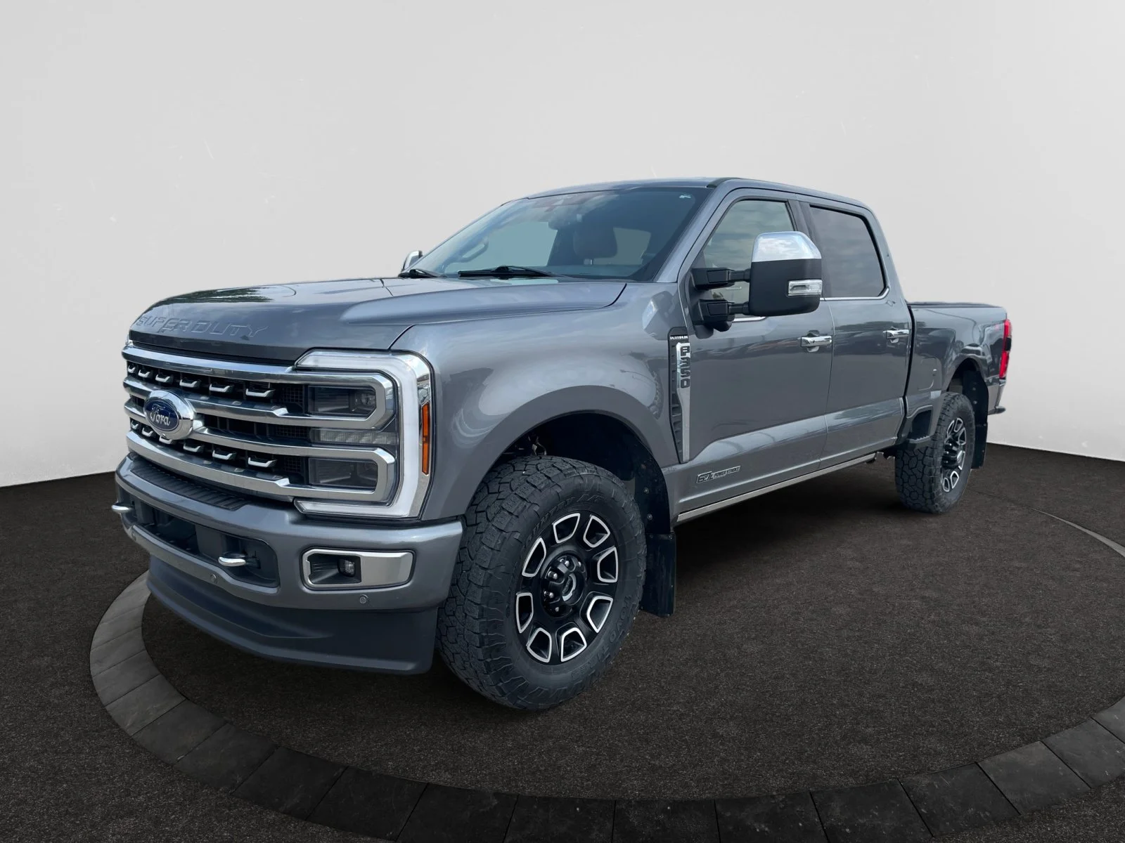 Used 2024 GRAY Ford PLATINUM SuperCrew image 1