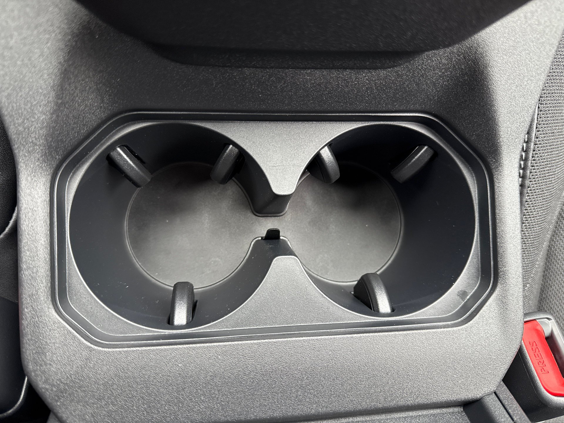 New 2026 Wind Chill Pearl <sup>1</sup> Toyota  SE image 29