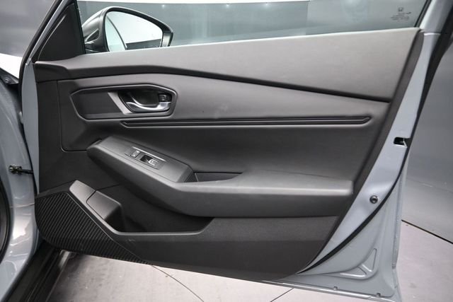 Certified Used 2026 Urban Gray Pearl Honda SE image 23
