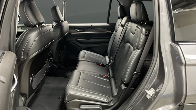 Used 2023 Gray Metallic Jeep Limited image 23