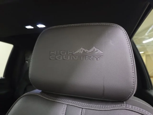 Used 2020 Black Chevrolet High Country image 27