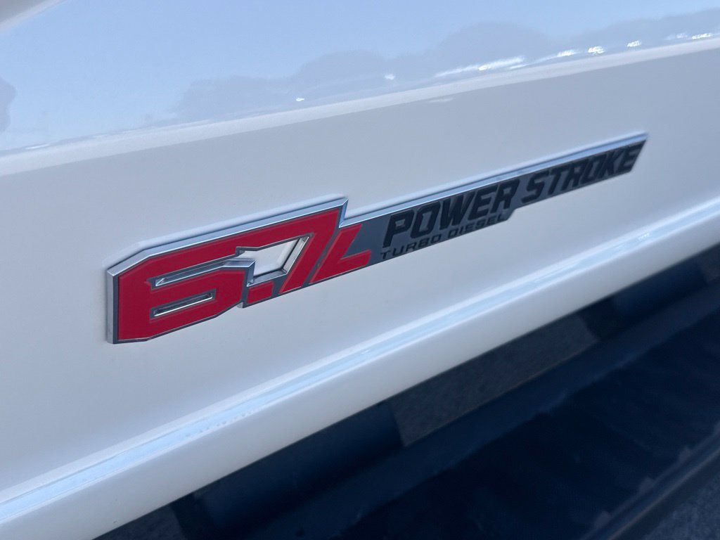 New 2026 Star White Metallic Tri-Coat Ford F-250® Lariat® image 15