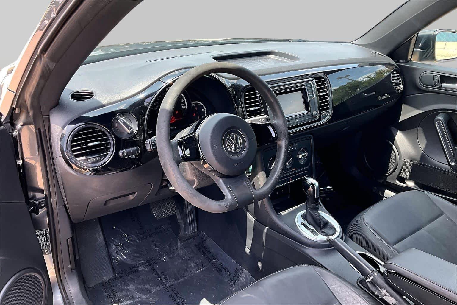 Used 2016 Platinum Gray Metallic Volkswagen 1.8T Fleet Edition image 18