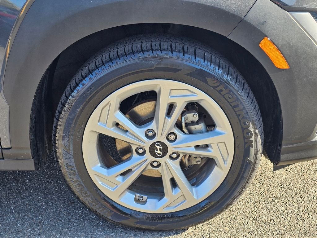2023 Hyundai Kona SEL - Photo 8