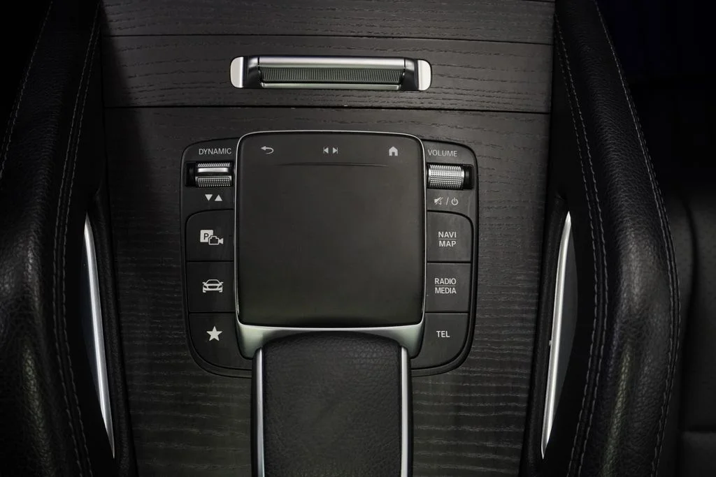 Used 2022 White Mercedes-Benz GLE 450 4MATIC® image 37