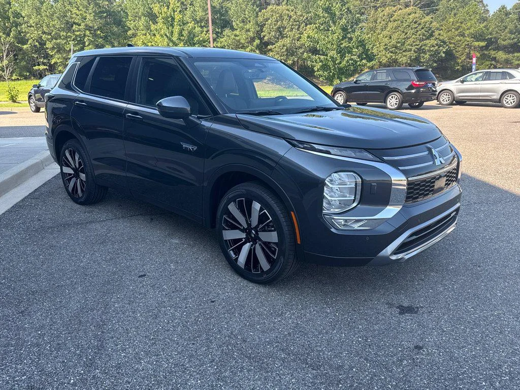 New 2026 Graphite Gray Mitsubishi SE S-AWC image 3