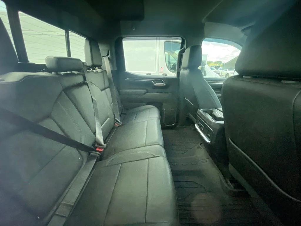 Used 2022 Black GMC Elevation image 10