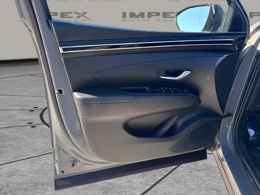 Used 2022 Gray Hyundai SEL image 23