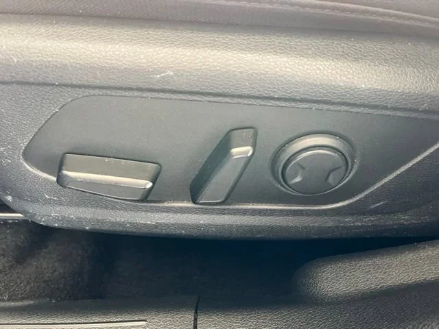 Certified Used 2025 Sapphire Blue Kia EX image 37