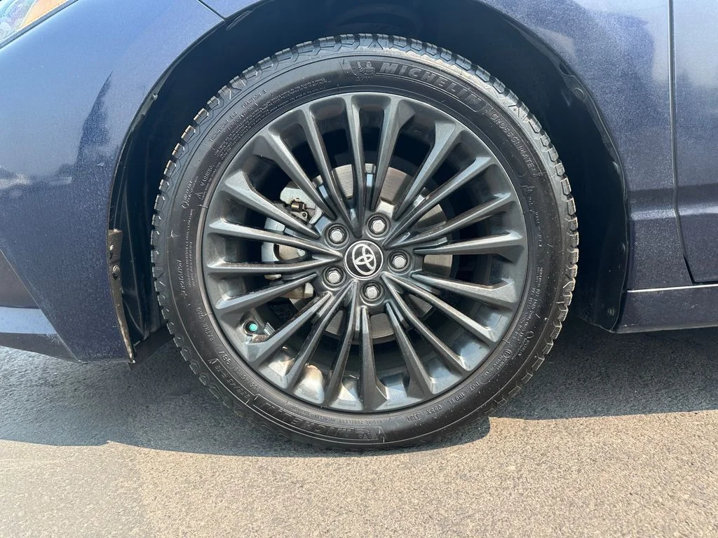 Used 2021  Toyota XSE image 13