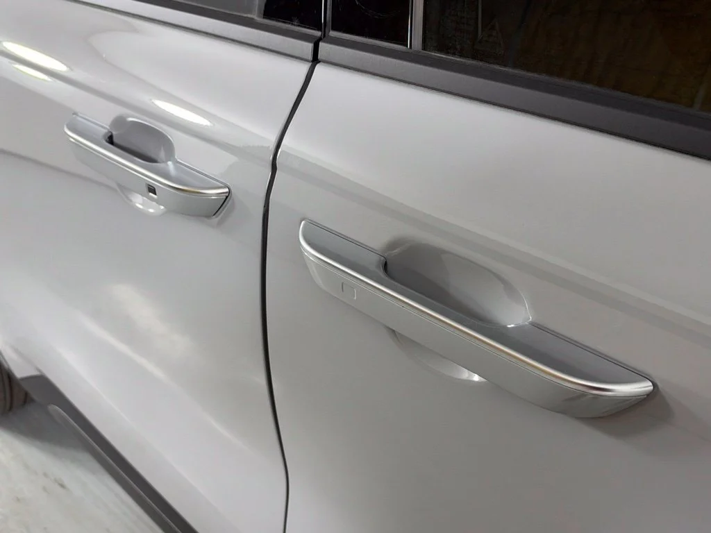 New 2027 Ceramic Silver Kia SX image 12