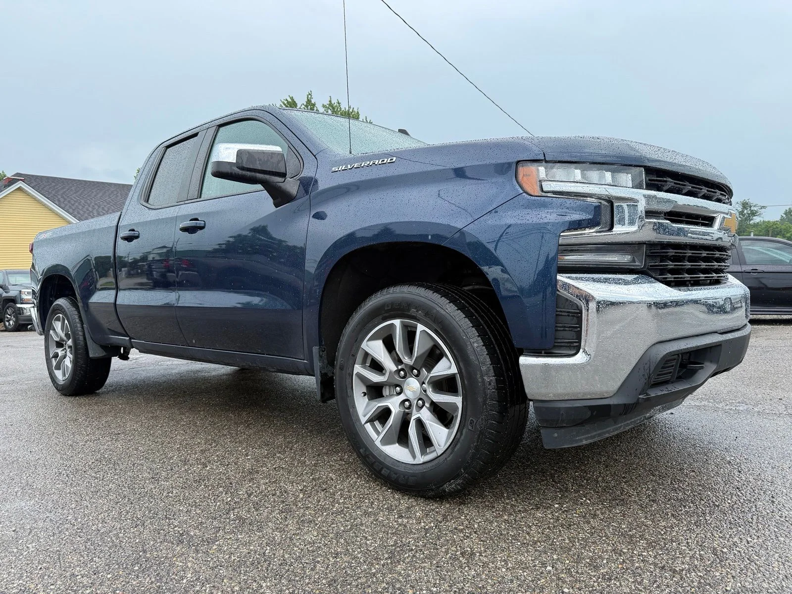 Used 2022 Blue Chevrolet LT image 7