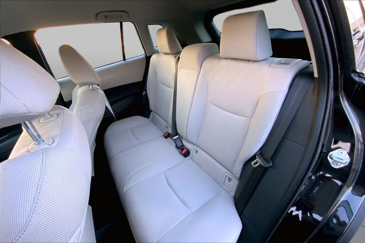Used 2022 Jet Black Toyota L image 18