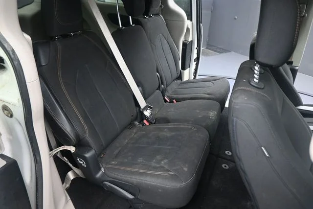 Used 2018 White Chrysler Touring Plus image 15
