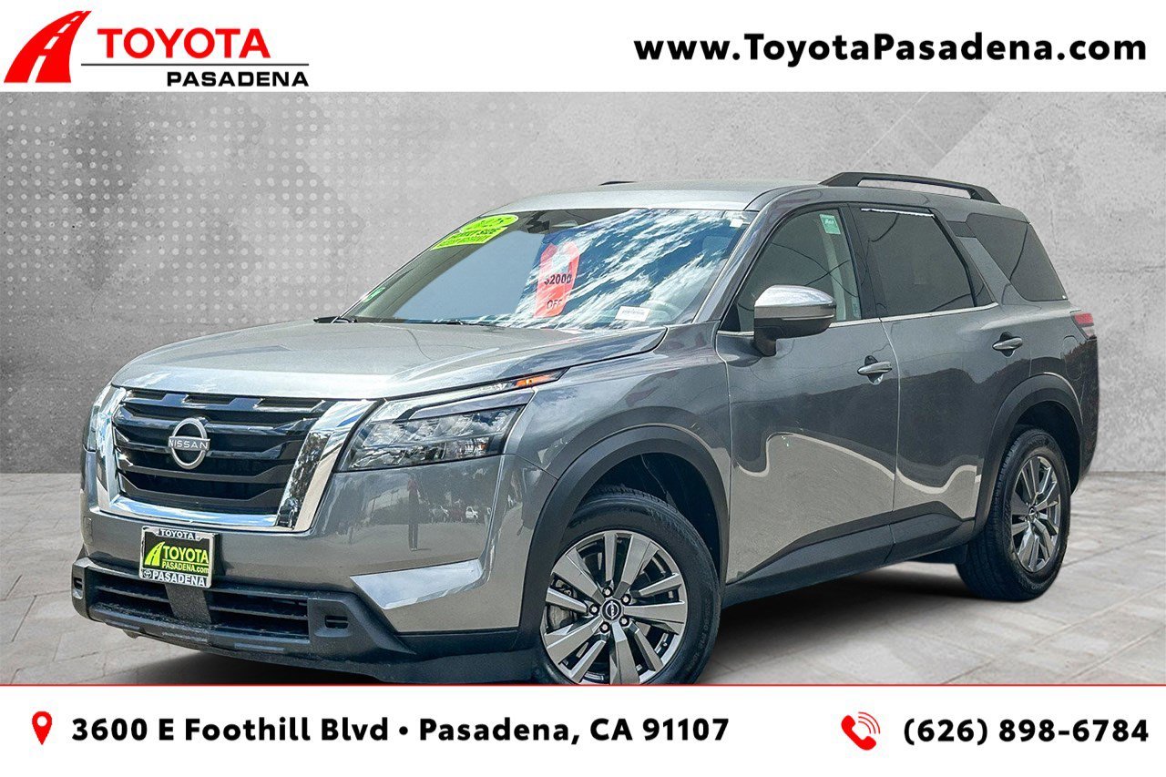 2025 Nissan Pathfinder SV 2WD's photo