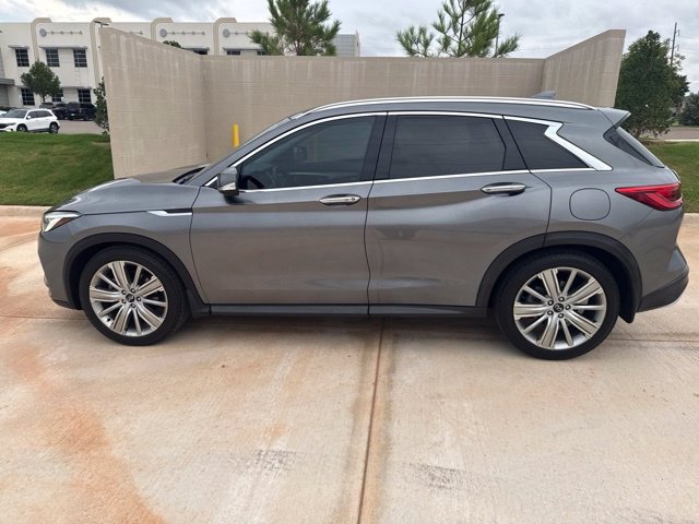 Used 2020 Gray INFINITI Sensory image 8