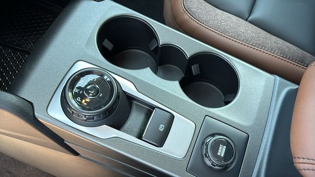 New 2026 Carbonized Gray Metallic Ford Outer Banks image 20
