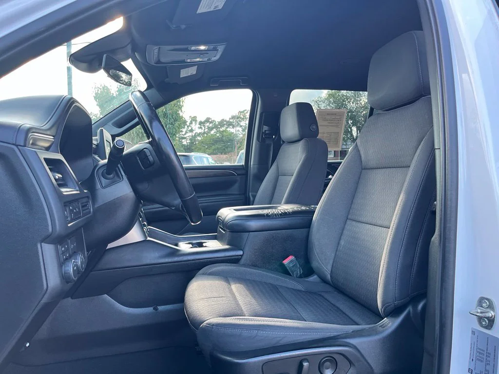 Used 2023 White Chevrolet LS image 12