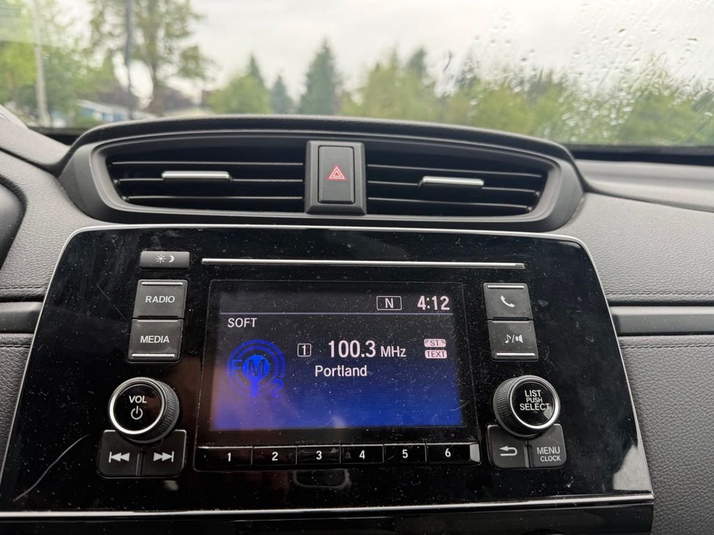 Used 2018 Lunar Silver Metallic Honda LX image 13