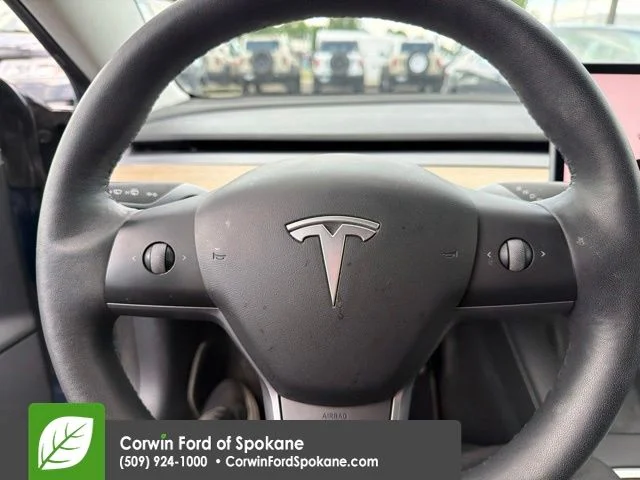 Used 2022 Deep Blue Metallic Tesla Long Range image 12